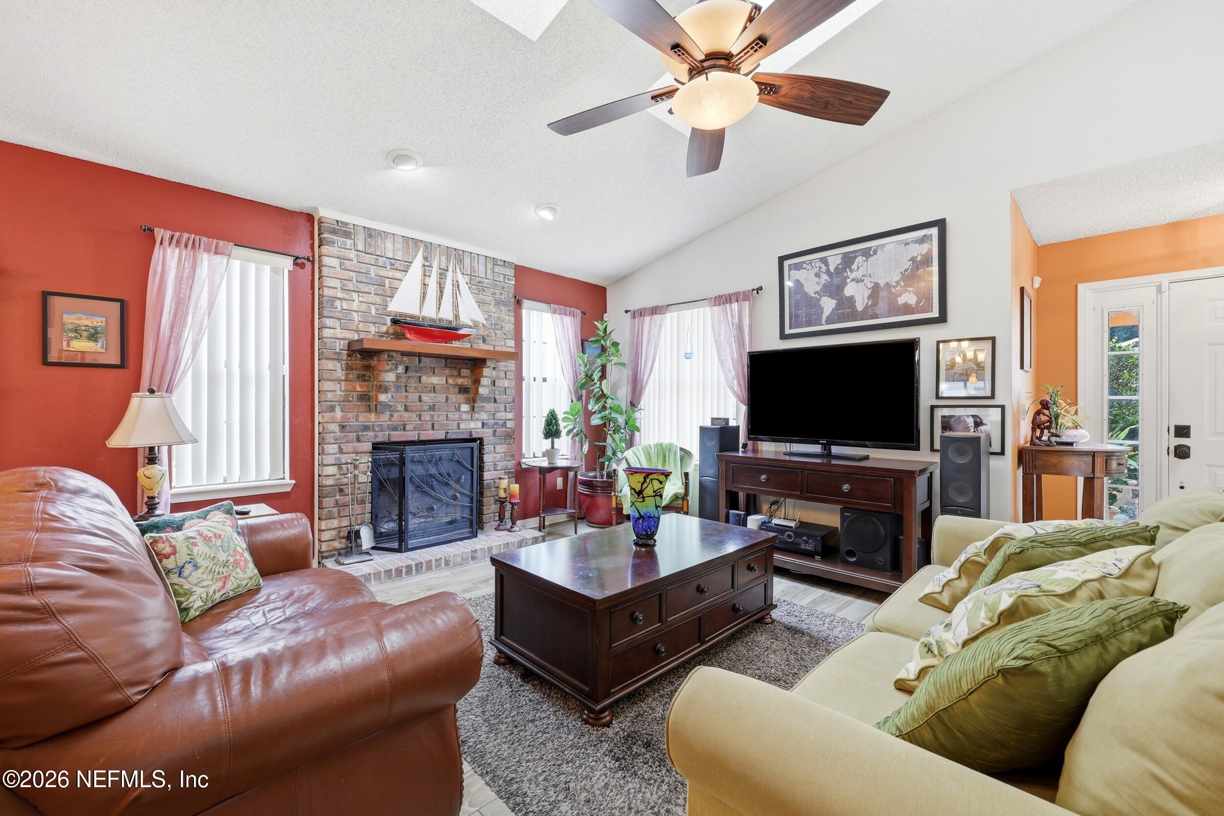 5440 Spring Brook Road Jacksonville, FL 32277 - Photo 5 of 38 10_the real estateographers_009