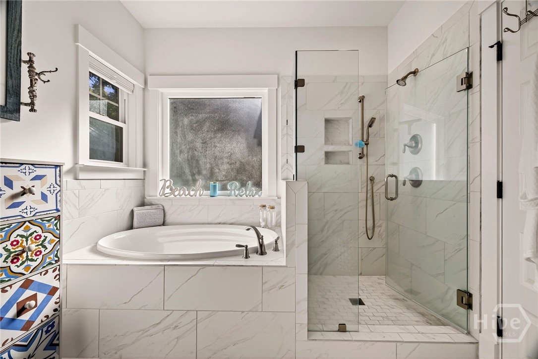 103 Bluffside Circle Savannah, GA 31404 - Photo 27 of 69 Soaking tub and walk-in shower