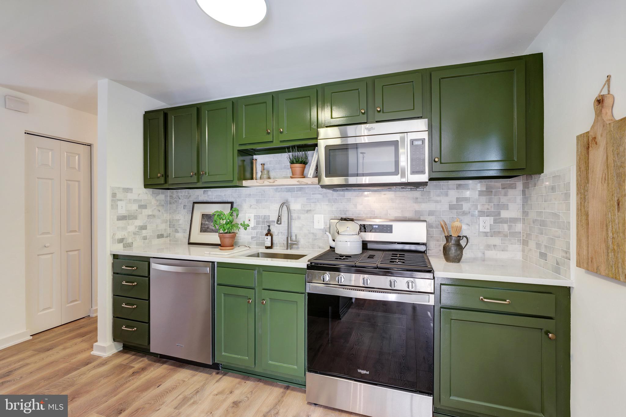 11581 Embers Court Reston, VA 20191 - Photo 14 of 34 Gallery Image 14