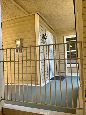 $2,200 | 300 East Chestnut Avenue, Unit 301, Santa Ana, CA 92701