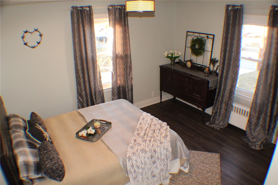 16 Hemalin Road Cranston, RI 02910 - Photo 14 of 25