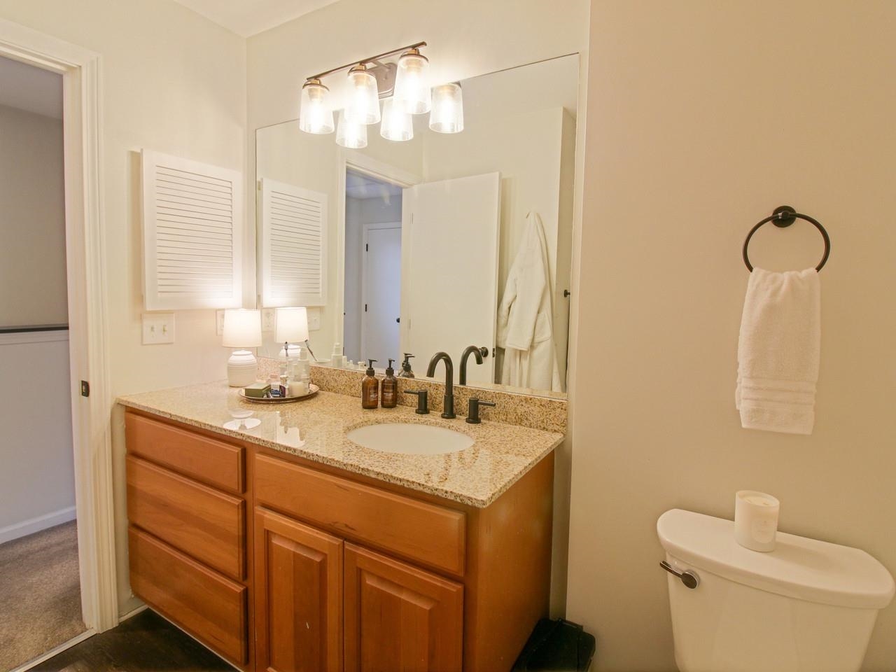 29 Abbey Road Williston, VT 05495 - Photo 18 of 40