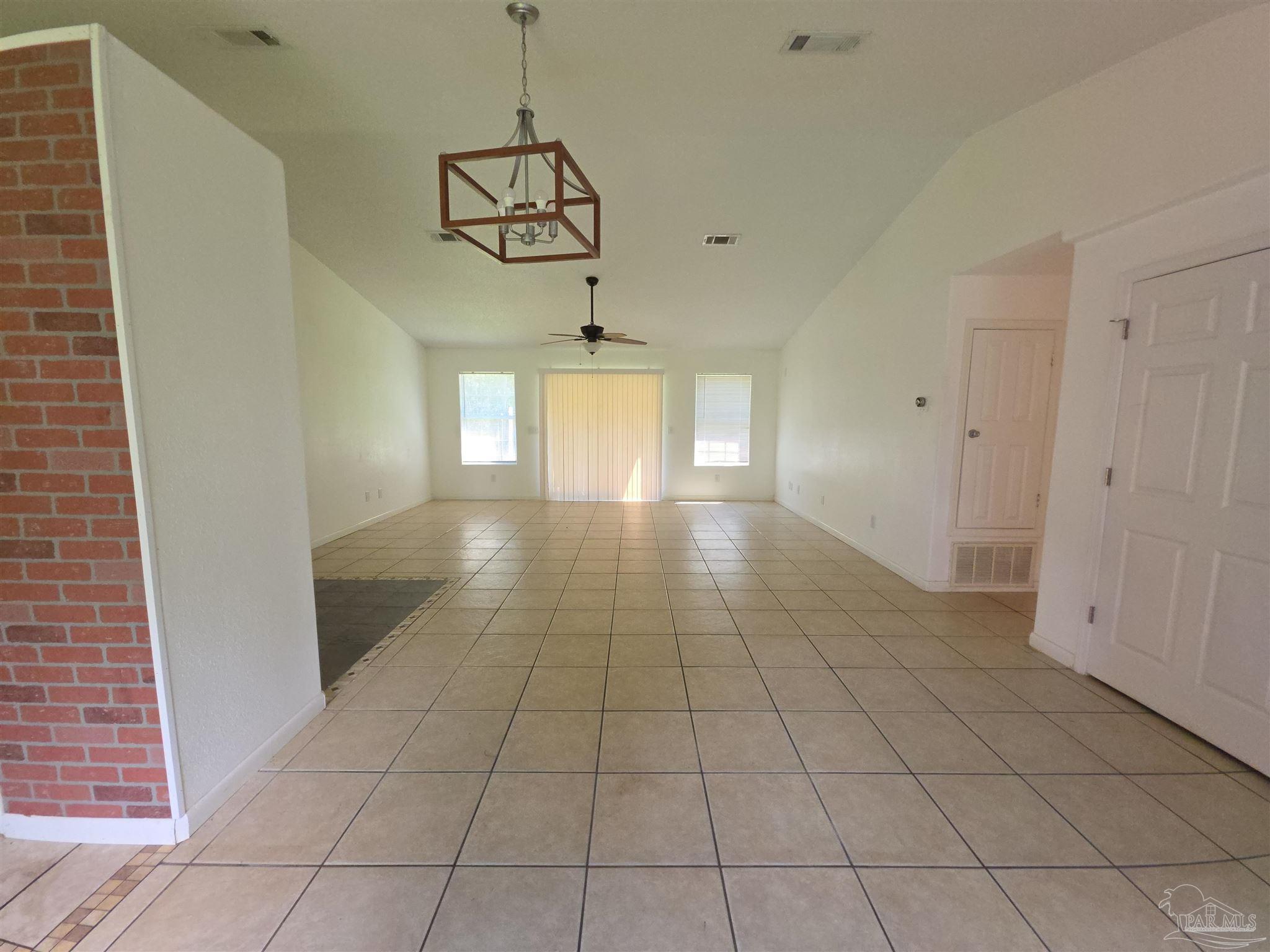 976 Dolphin Road Milton, FL 32583 - Photo 4 of 23 Gallery Image 4