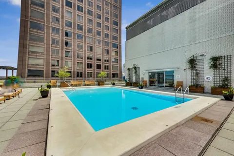 $225,000 | 777 North Michigan Avenue, Unit 3406, Chicago, IL 60611