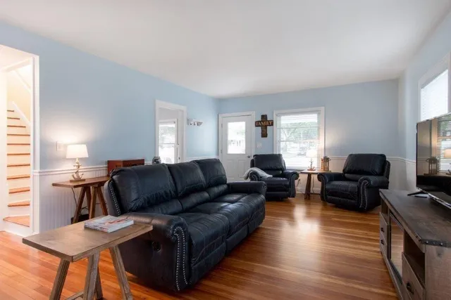 $2,950 | 1300 Dodge Street, Lake Geneva, WI 53147