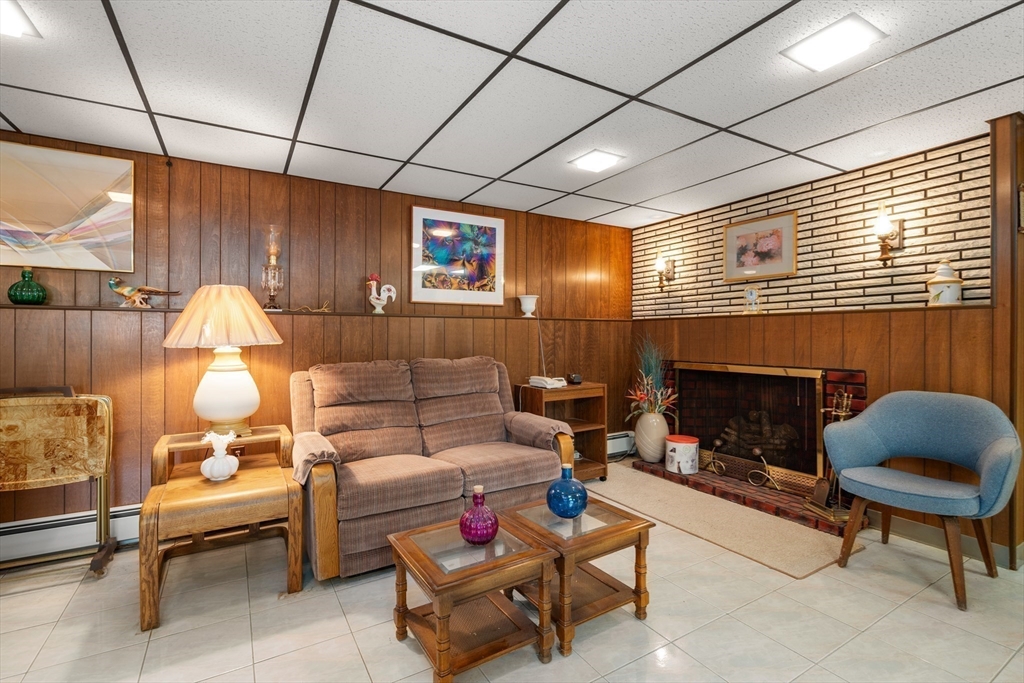 85 Townly Road Watertown, MA 02472 - Photo 18 of 31 Gallery Image 18
