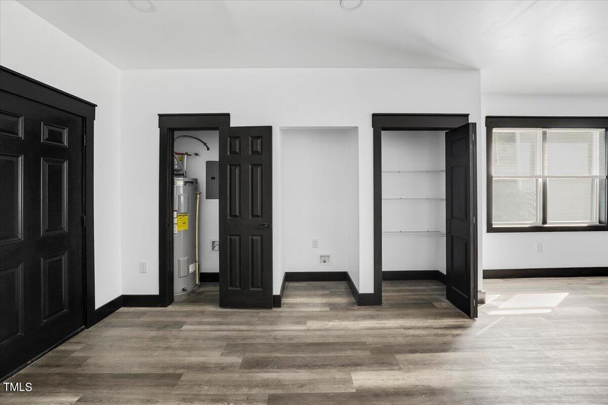 321 East Umstead Street Durham, NC 27707 - Photo 7 of 22 a view of an entryway of house