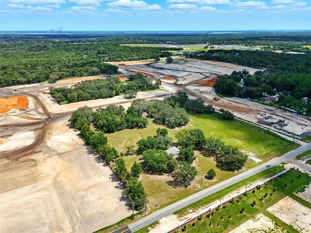 37820 Rolling Acres Road Lady Lake, FL 32159 - Photo 2 of 44 Gallery Image 2
