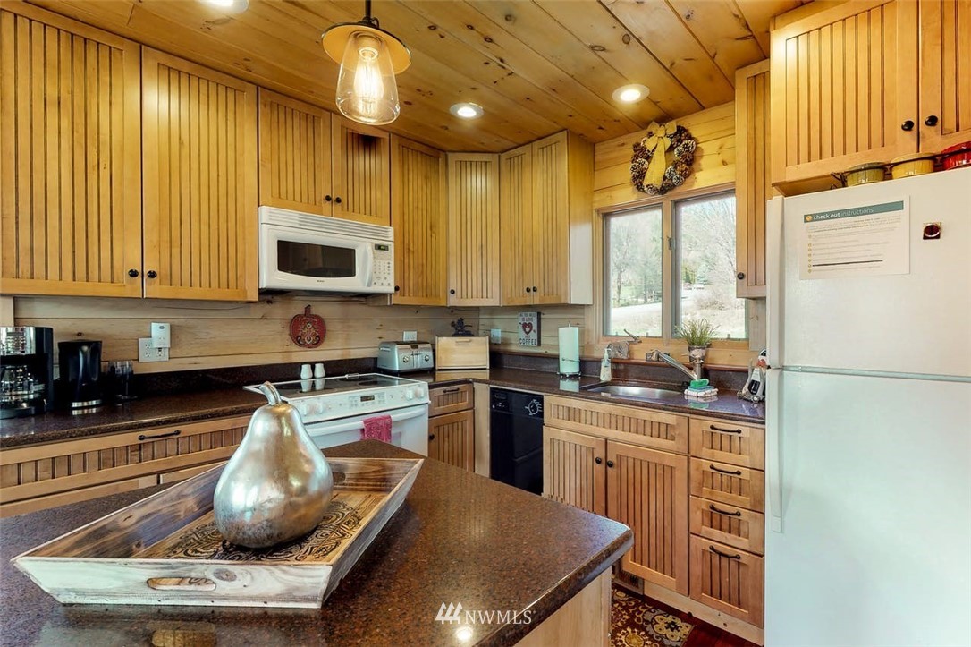 10465 Fox Road Leavenworth, WA 98826 - Photo 8 of 30 Gallery Image 8