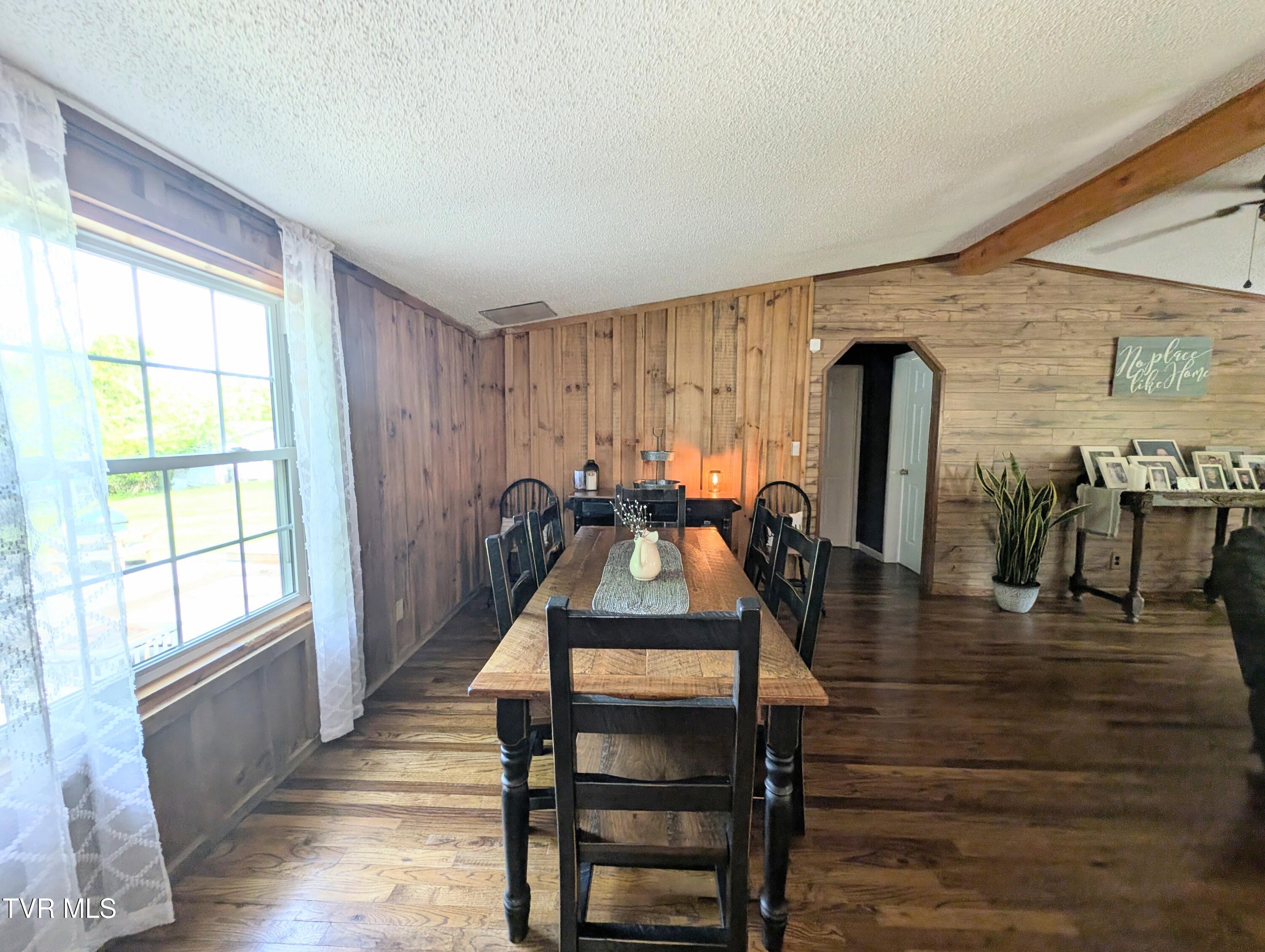 1910 DC Caney Ridge Road Clintwood, VA 24228 - Photo 30 of 39 1000021444