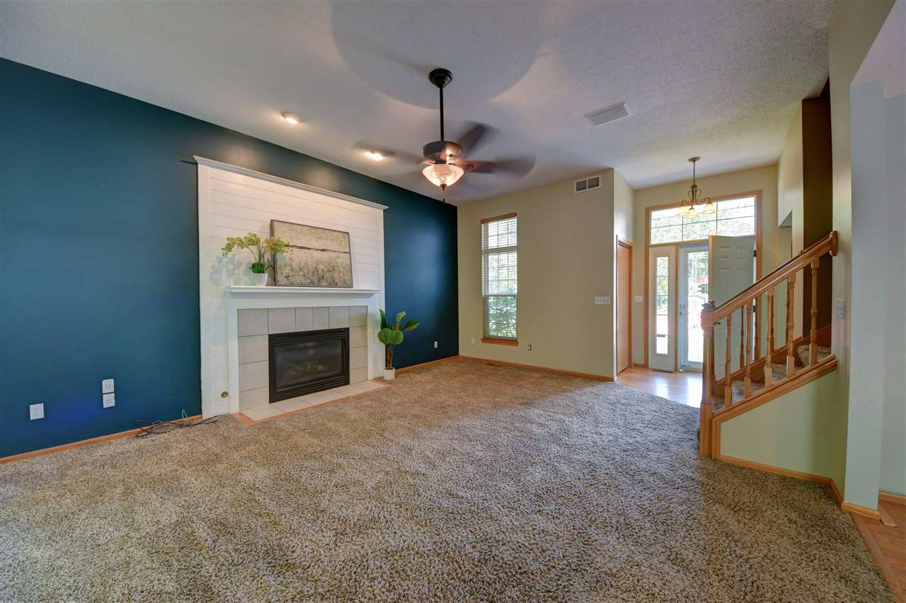 4909 North Willowbend Road Northeast Cedar Rapids, IA 52411 - Photo 13 of 43 Gallery Image 13