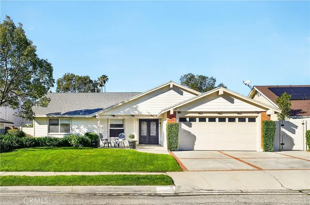 $1,274,900 | 17 Pinewood Avenue, Oak Park, CA 91377