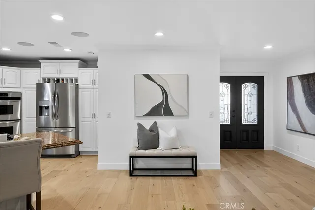 $1,274,900 | 17 Pinewood Avenue, Oak Park, CA 91377