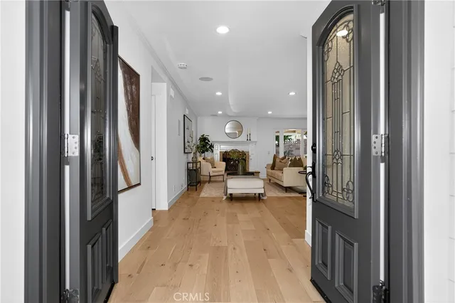 $1,274,900 | 17 Pinewood Avenue, Oak Park, CA 91377