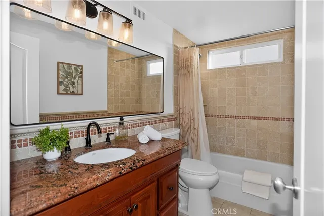 $1,274,900 | 17 Pinewood Avenue, Oak Park, CA 91377