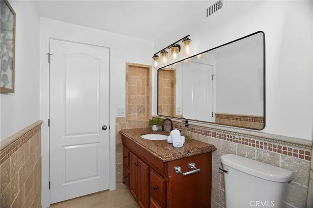 $1,274,900 | 17 Pinewood Avenue, Oak Park, CA 91377