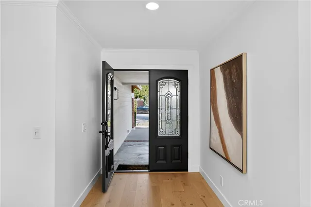 $1,274,900 | 17 Pinewood Avenue, Oak Park, CA 91377