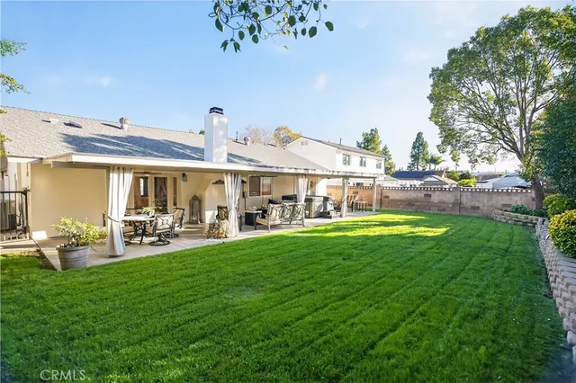 $1,274,900 | 17 Pinewood Avenue, Oak Park, CA 91377