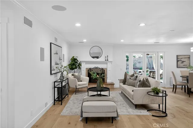 $1,274,900 | 17 Pinewood Avenue, Oak Park, CA 91377