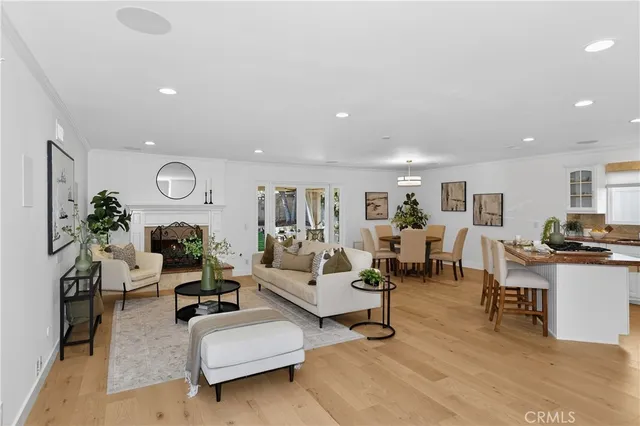 $1,274,900 | 17 Pinewood Avenue, Oak Park, CA 91377