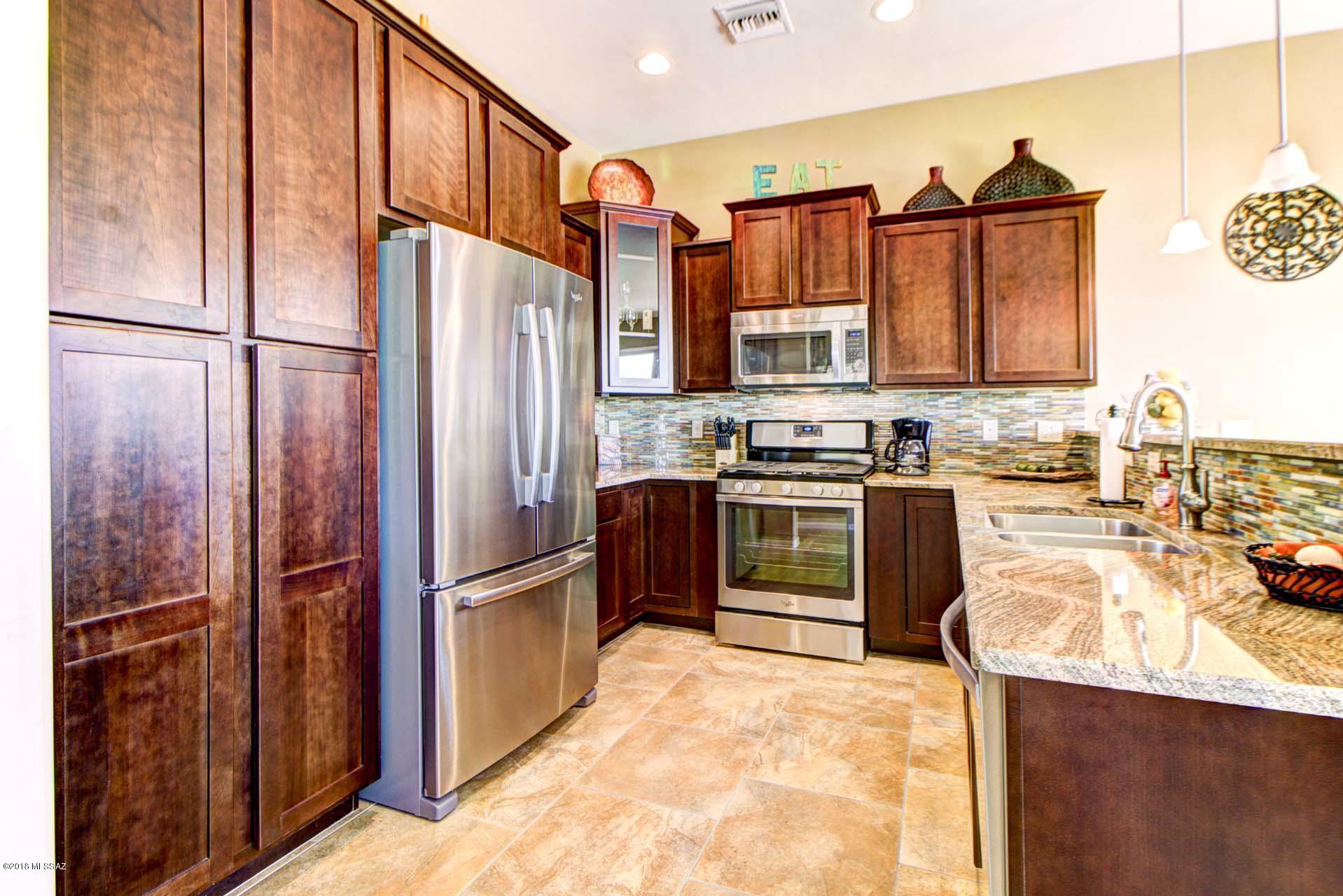 5805 Waynes Way Green Valley, AZ 85622 - Photo 3 of 30