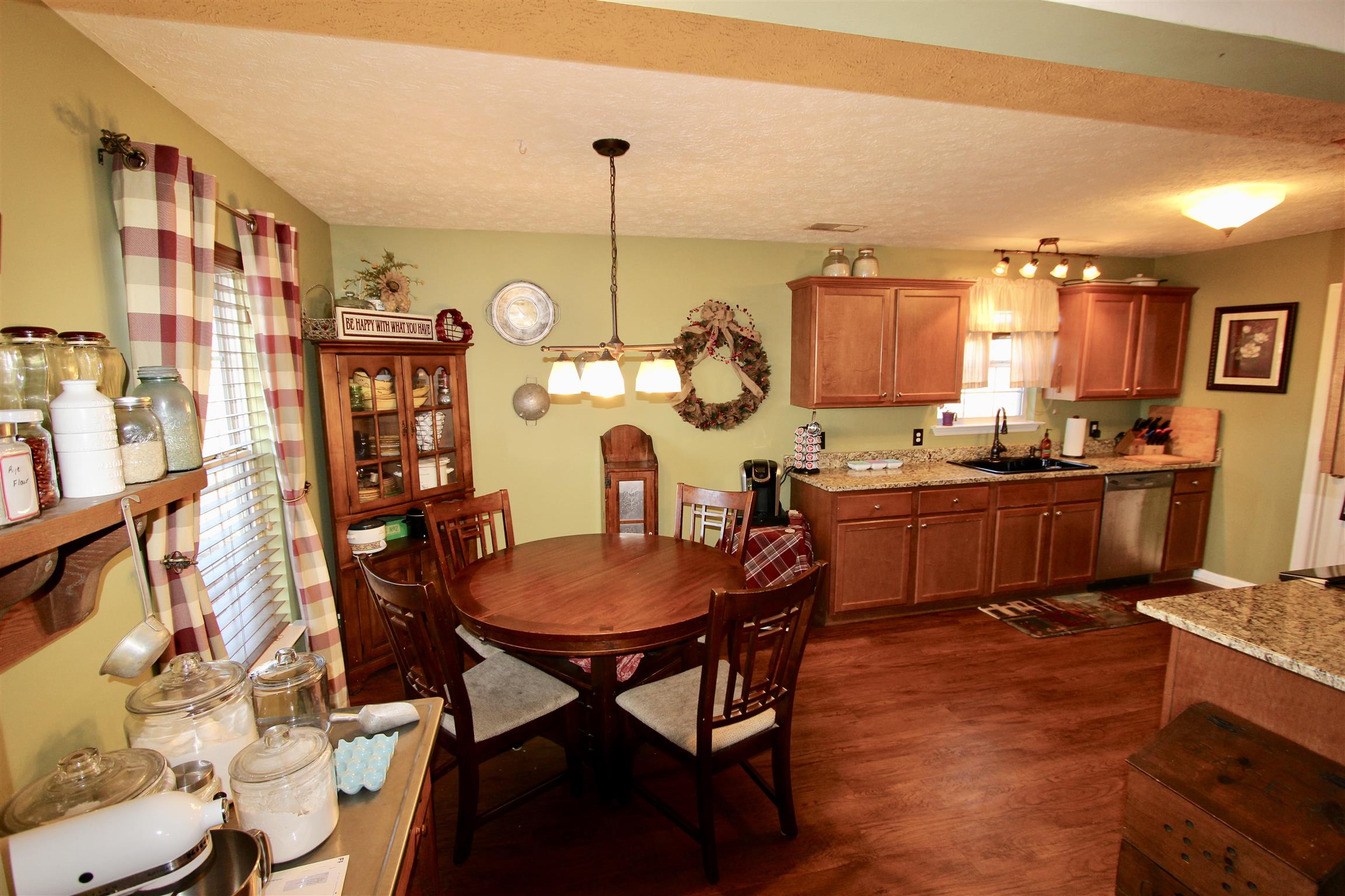 699 Puckett Road Watertown, TN 37184 - Photo 2 of 16