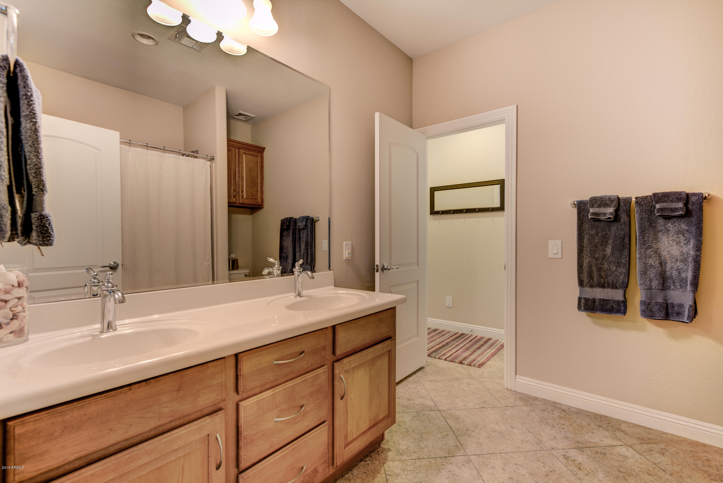 3926 East Rockingham Road Phoenix, AZ 85050 - Photo 15 of 65 3926 E Rockinghame Rd-15