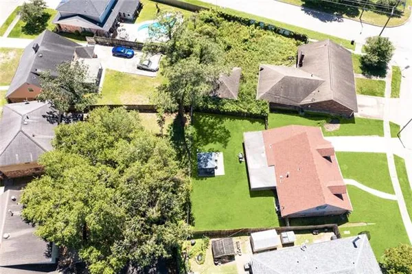 $3,000 | 3738 Somerset Drive, New Orleans, LA 70131