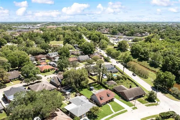 $3,000 | 3738 Somerset Drive, New Orleans, LA 70131