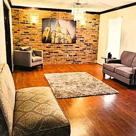 $3,000 | 3738 Somerset Drive, New Orleans, LA 70131