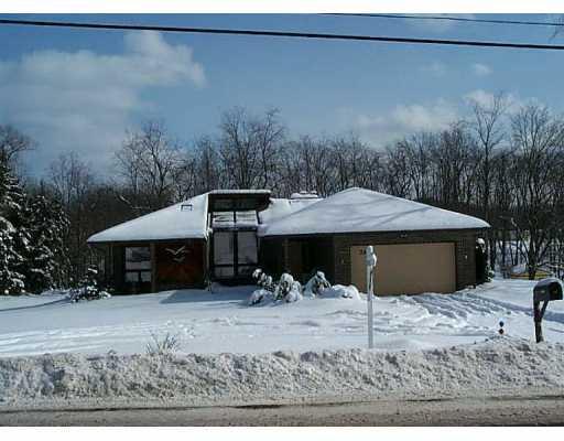 566 Freeport Road Freeport, PA 16229 - Photo 1 of 8 Exterior Front.