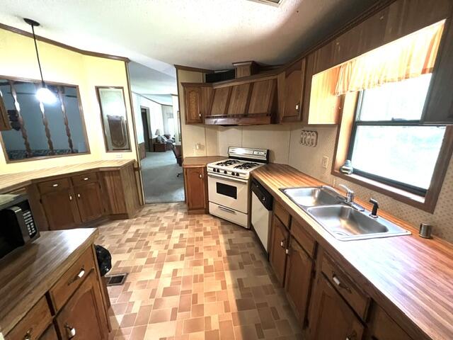 6980 Spaulding Road Fruitport, MI 49415 - Photo 13 of 40 IMG_0044