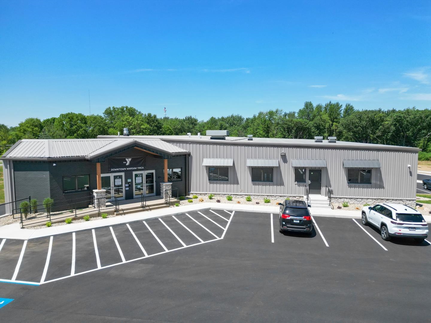 590 West Main Street Warsaw, IN 46580 - Photo 32 of 36