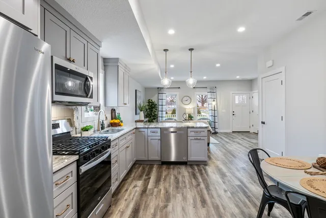 $382,000 | 590 West Main Street, Warsaw, IN 46580