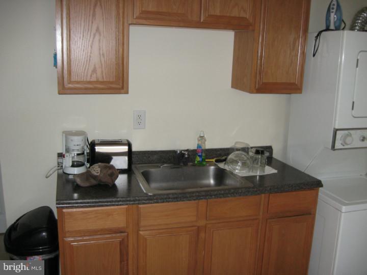408 Delaware Avenue Riverside, NJ 08075 - Photo 5 of 7