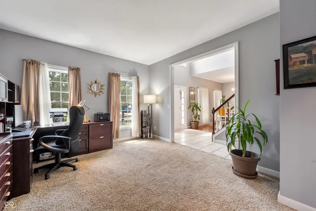 $390,000 | 2847 Macintosh, Columbus, IN 47201