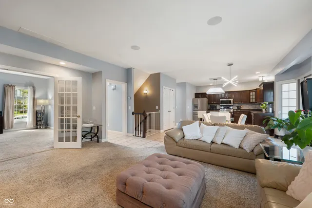 $390,000 | 2847 Macintosh, Columbus, IN 47201