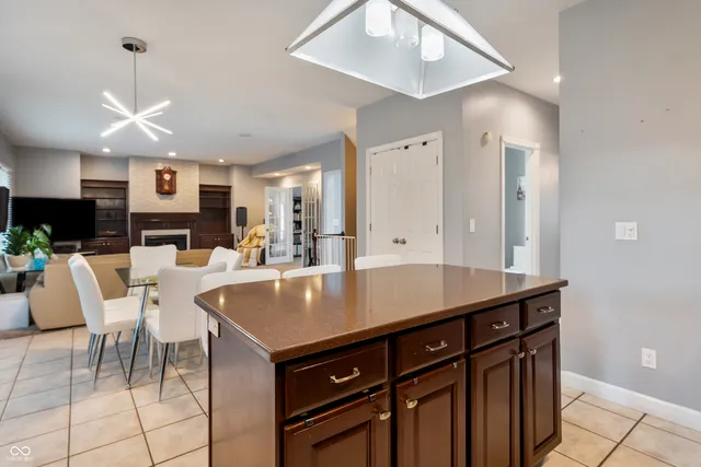 $390,000 | 2847 Macintosh, Columbus, IN 47201