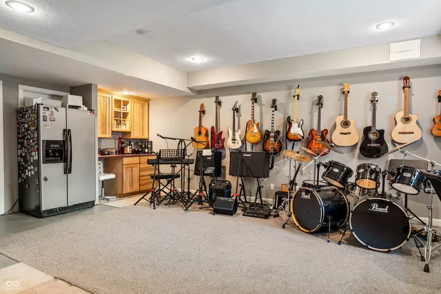 $390,000 | 2847 Macintosh, Columbus, IN 47201