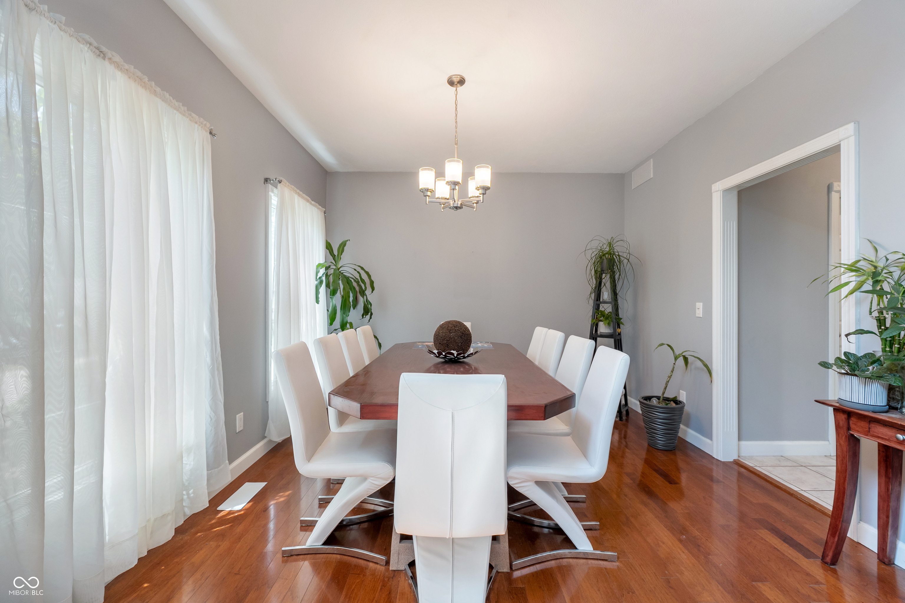 2847 Macintosh Columbus, IN 47201 - Photo 5 of 73