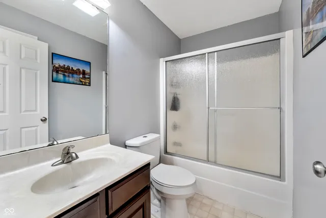 $390,000 | 2847 Macintosh, Columbus, IN 47201