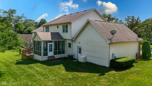 $390,000 | 2847 Macintosh, Columbus, IN 47201