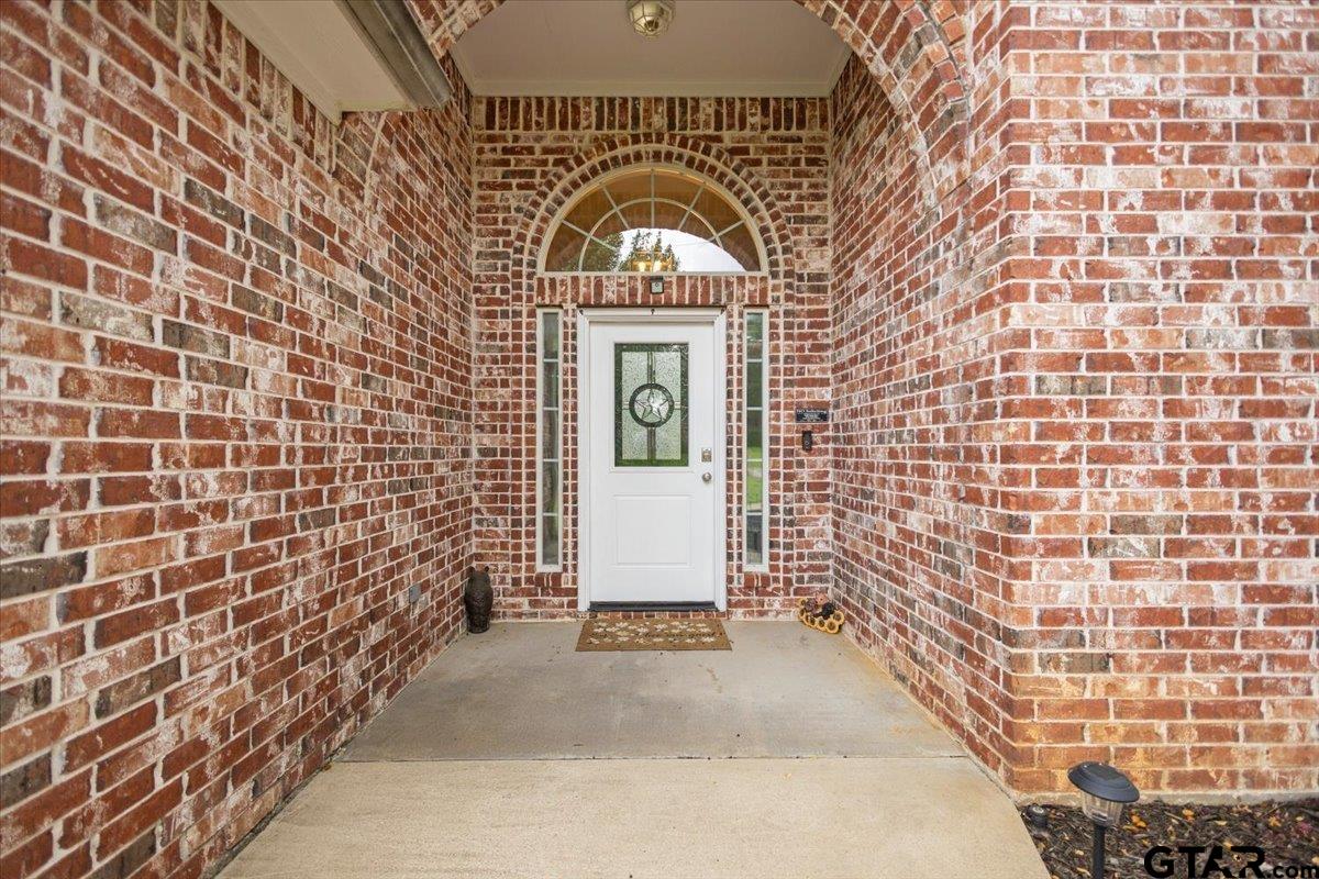 305 Bridgers Hill Road Longview, TX 75604 - Photo 4 of 47