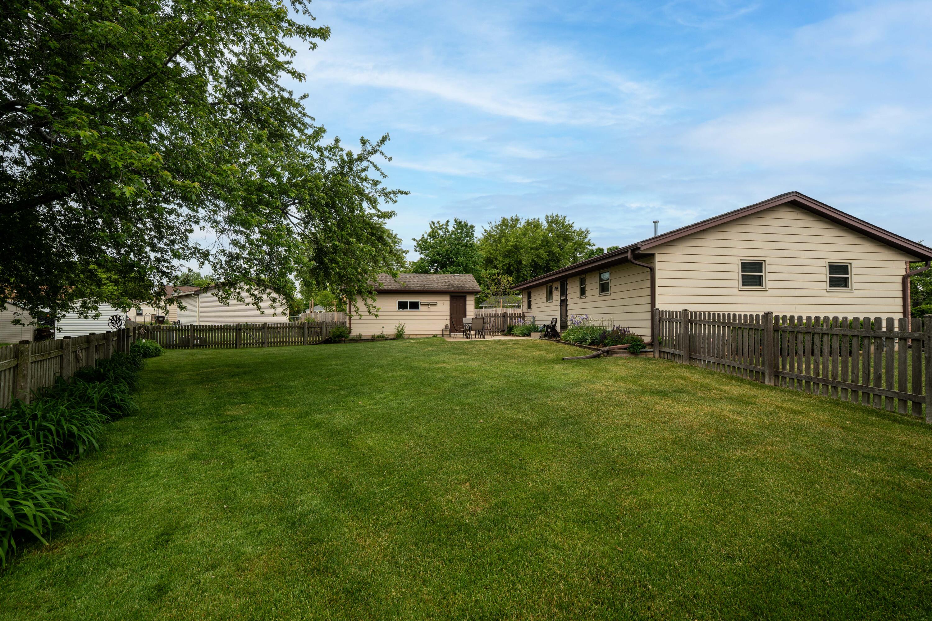 2725 Red Maple Court Caledonia, WI 53402 - Photo 23 of 26 Room to Play