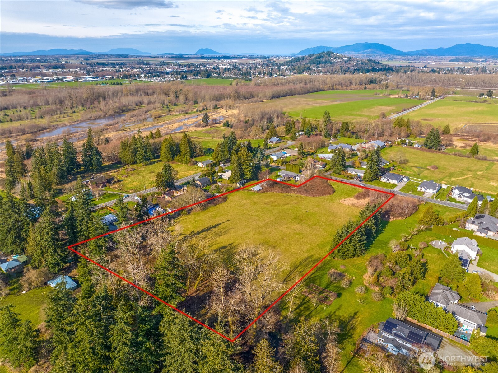 3074 Swan Road Mount Vernon, WA 98273 - Photo 3 of 5 Gallery Image 3