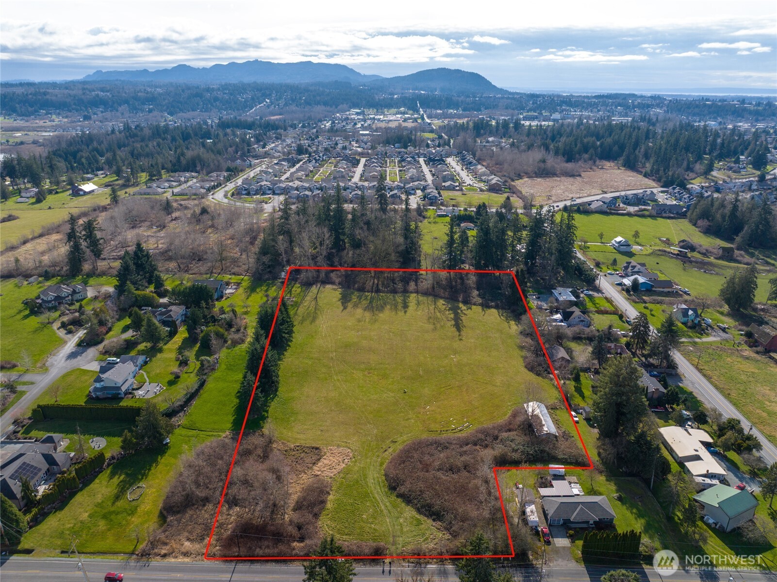 3074 Swan Road Mount Vernon, WA 98273 - Photo 4 of 5 Gallery Image 4
