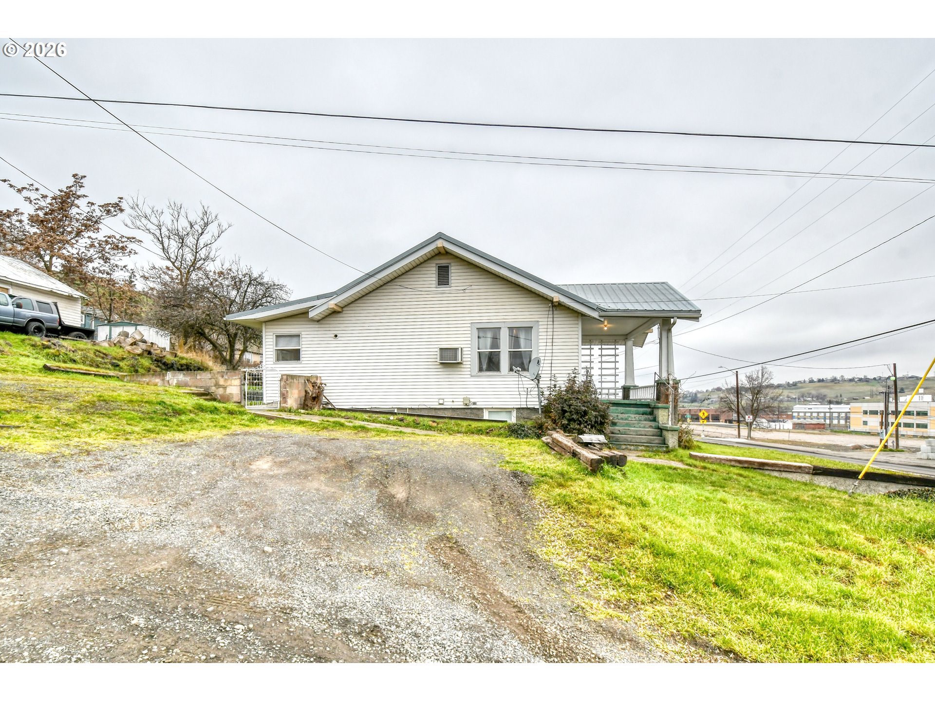 1716 Southeast Court Avenue Pendleton, OR 97801 - Photo 6 of 43