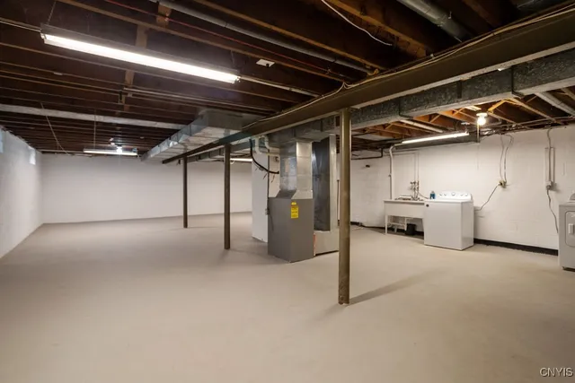 $280,000 | 213 Euclid Drive, Manlius, NY 13066