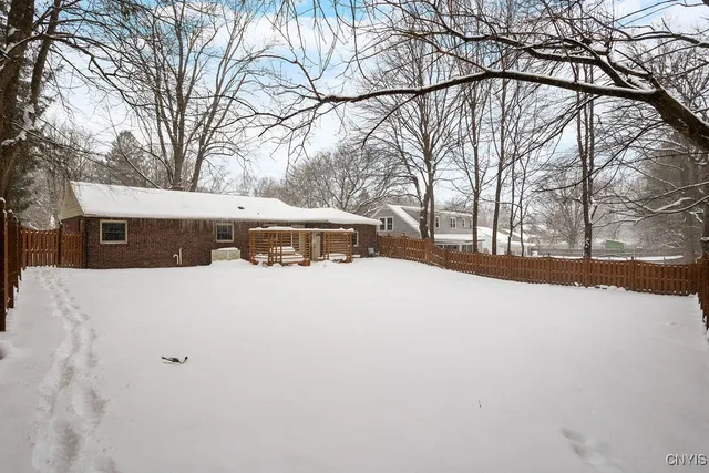 $280,000 | 213 Euclid Drive, Manlius, NY 13066