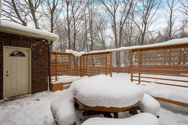 $280,000 | 213 Euclid Drive, Manlius, NY 13066